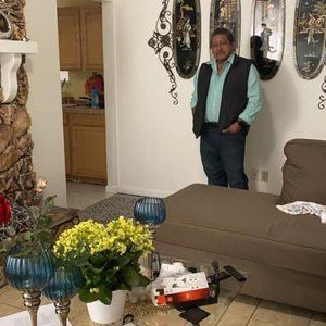 Meet your Posher, Roberto